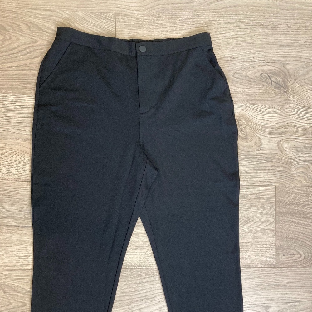 Cabi Black Pull on Back Elastic Pant
